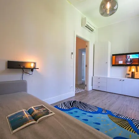 Casa Maria * 梅纳焦